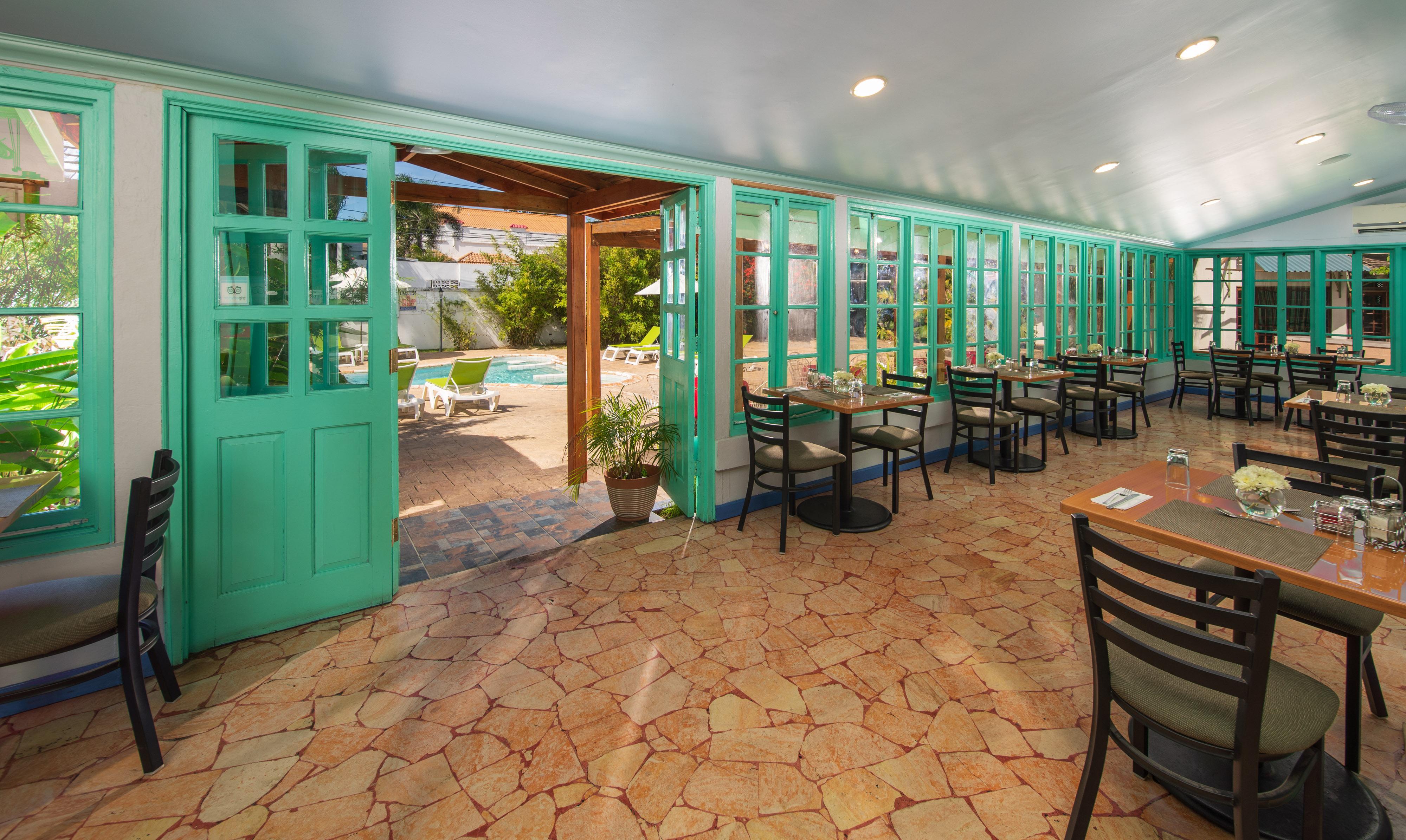 Toby'S Resort Montego Bay Esterno foto