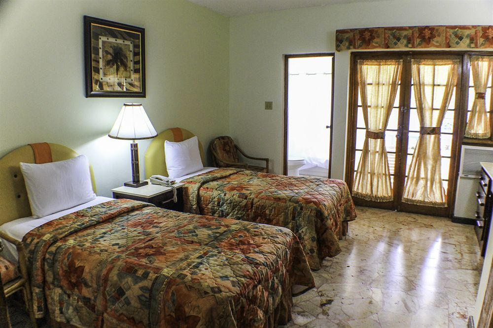 Toby'S Resort Montego Bay Esterno foto