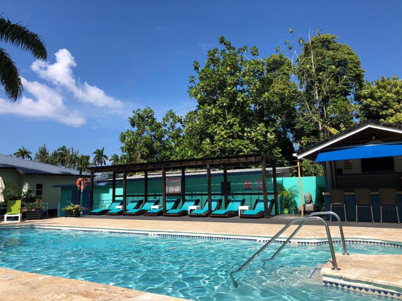 Toby'S Resort Montego Bay Esterno foto